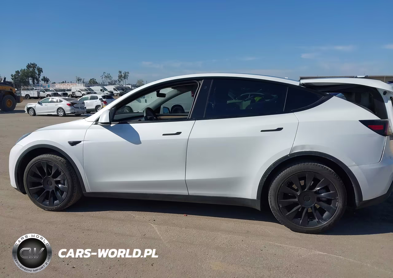 2023 Tesla Model Y Awd-Long Range Dual Motor All-Wheel Drive VIN:7SAYGDEE0PF632473 - 15