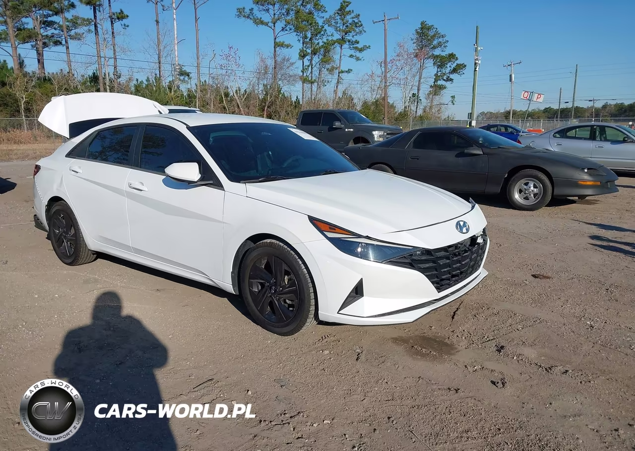 2022 Hyundai Elantra Sel