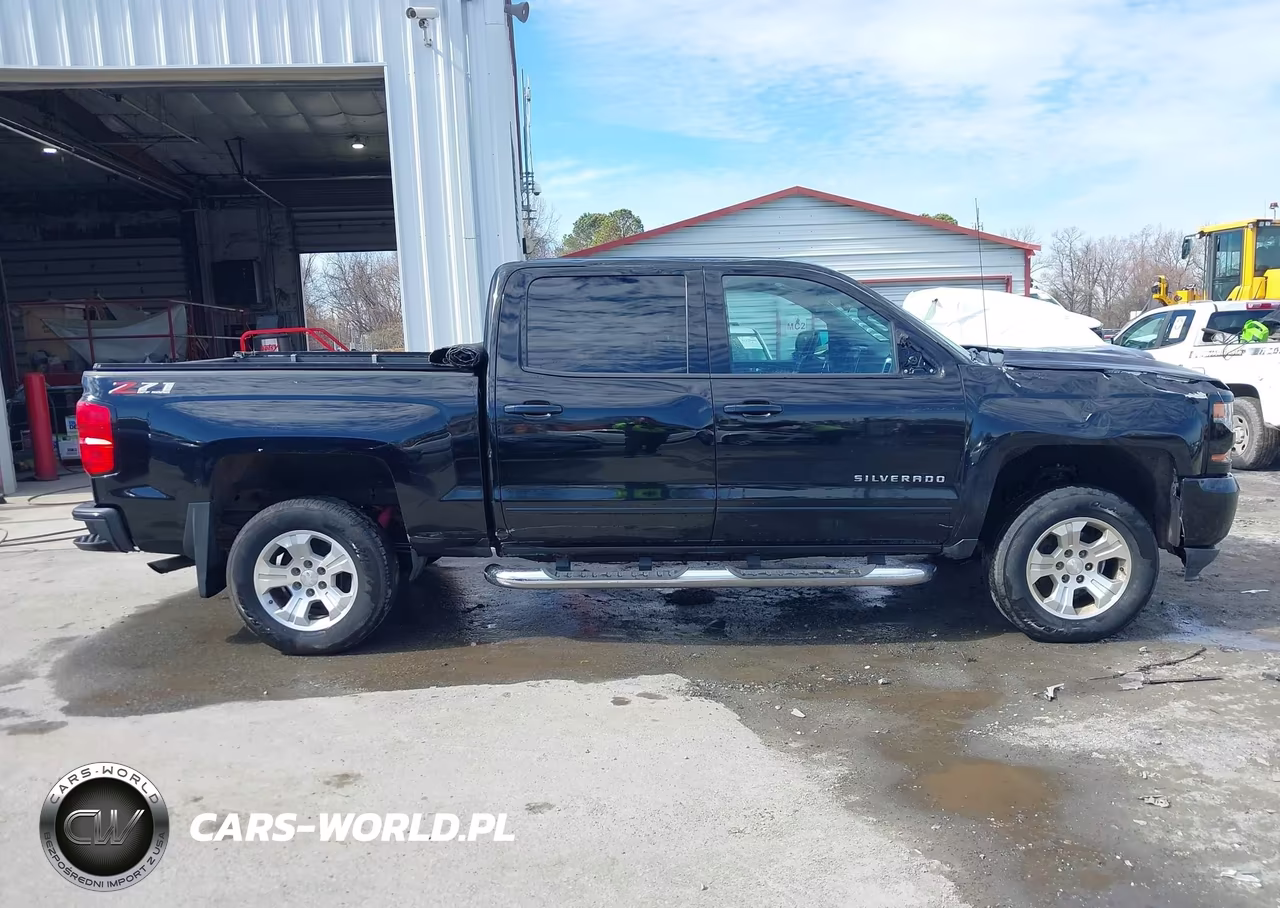 2018 Chevrolet Silverado 1500 2Lt VIN:3GCUKREC1JG444830 - 14