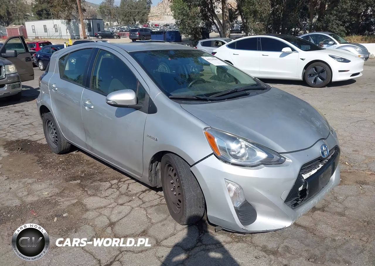 2016 Toyota Prius C Two