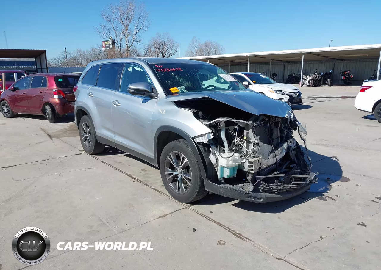 2019 Toyota Highlander Le – zdjęcie 1 z 18