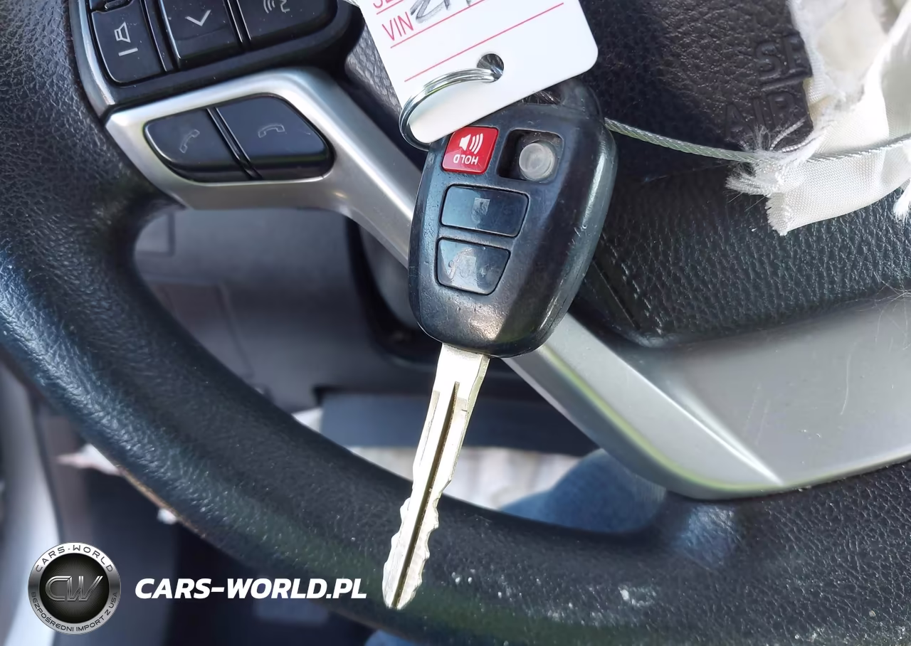 2019 Toyota Highlander Le VIN:5TDZZRFH6KS314248 - 11