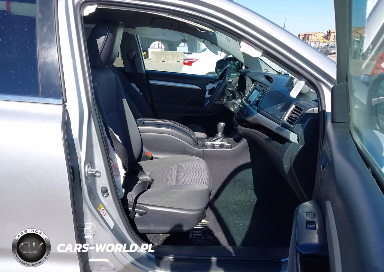 2019 Toyota Highlander Le VIN:5TDZZRFH6KS314248 - 5