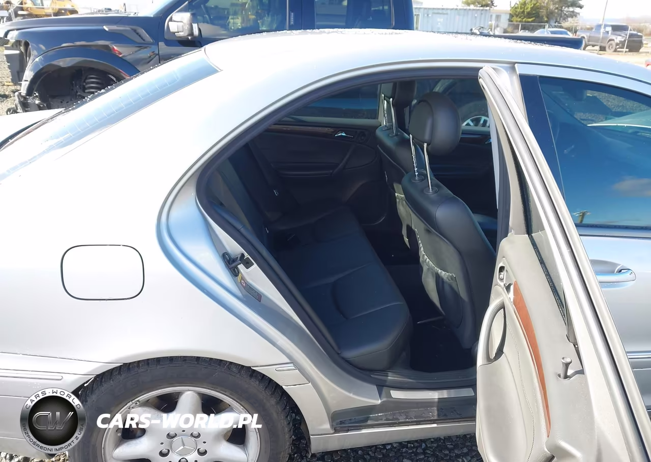 2004 Mercedes-Benz C 240 4Matic VIN:WDBRF81J24F475713 - 8