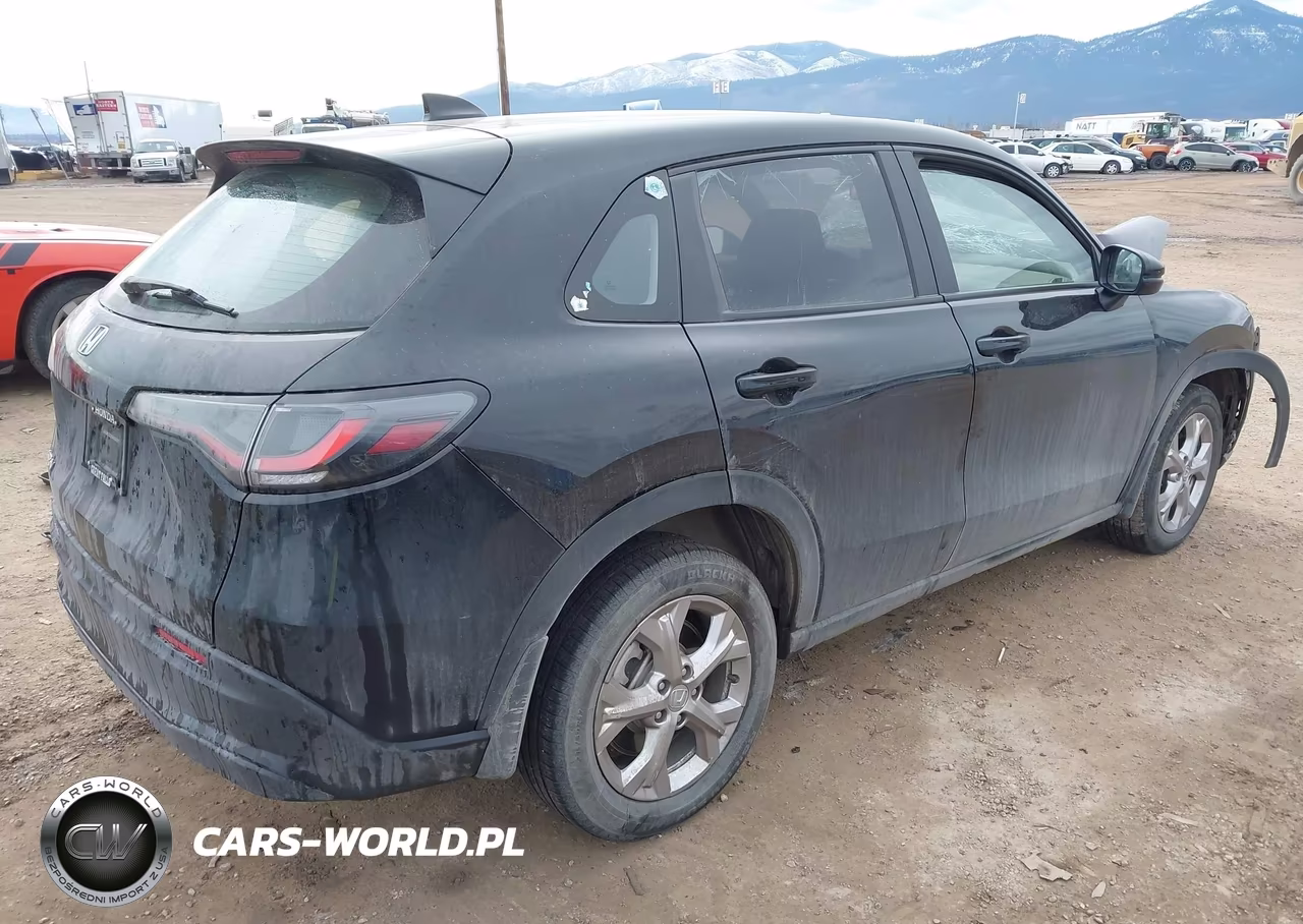 2024 Honda Hr-V Awd Lx VIN:3CZRZ2H32RM705944 - 4