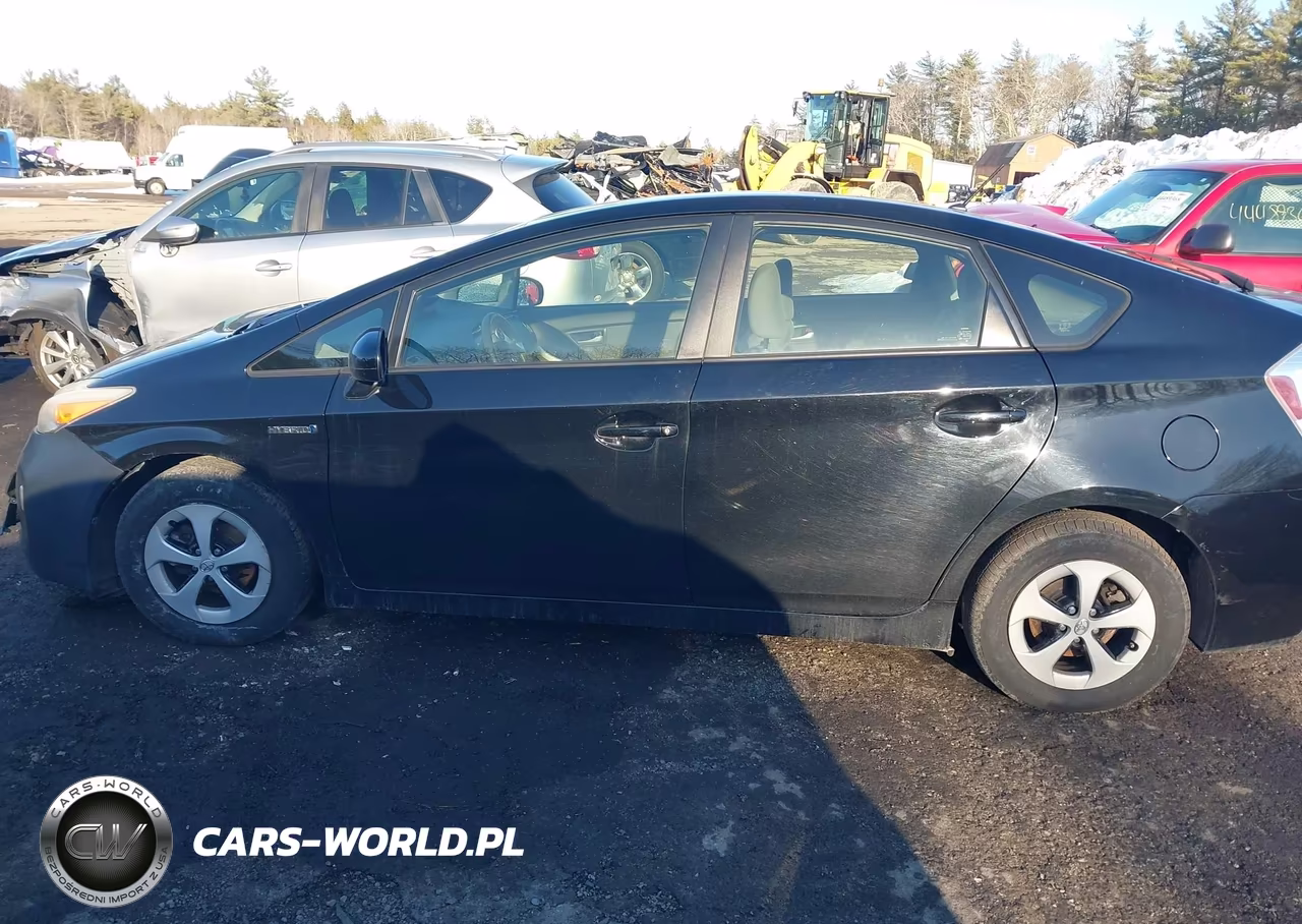 2012 Toyota Prius Two VIN:JTDKN3DU2C5482146 - 15