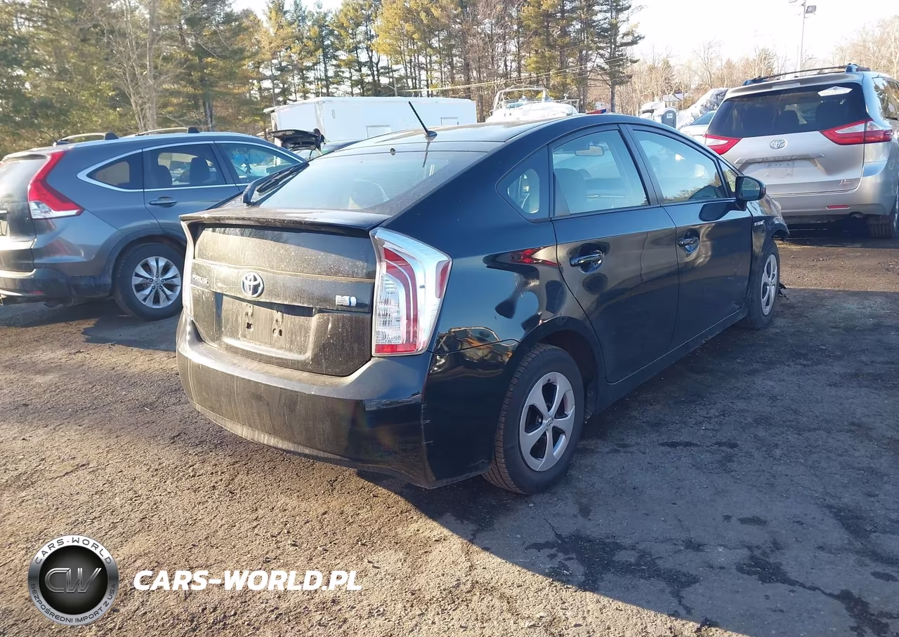 2012 Toyota Prius Two VIN:JTDKN3DU2C5482146 - 4