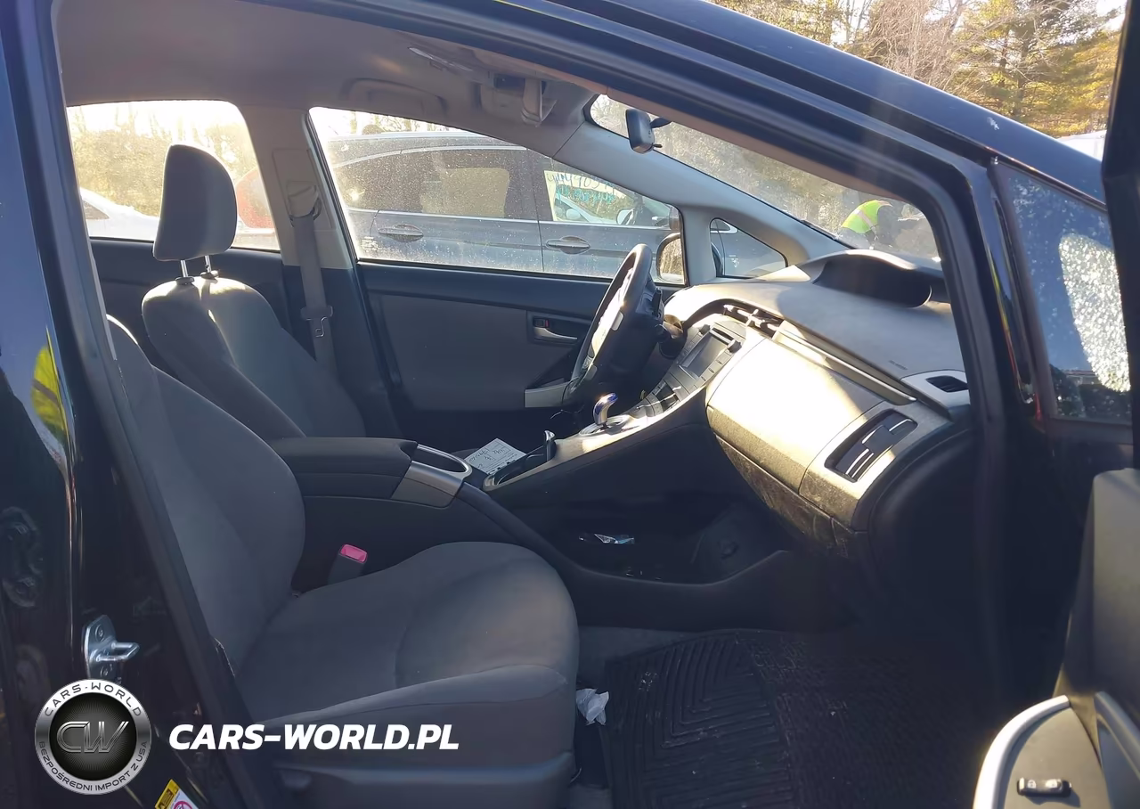 2012 Toyota Prius Two VIN:JTDKN3DU2C5482146 - 5