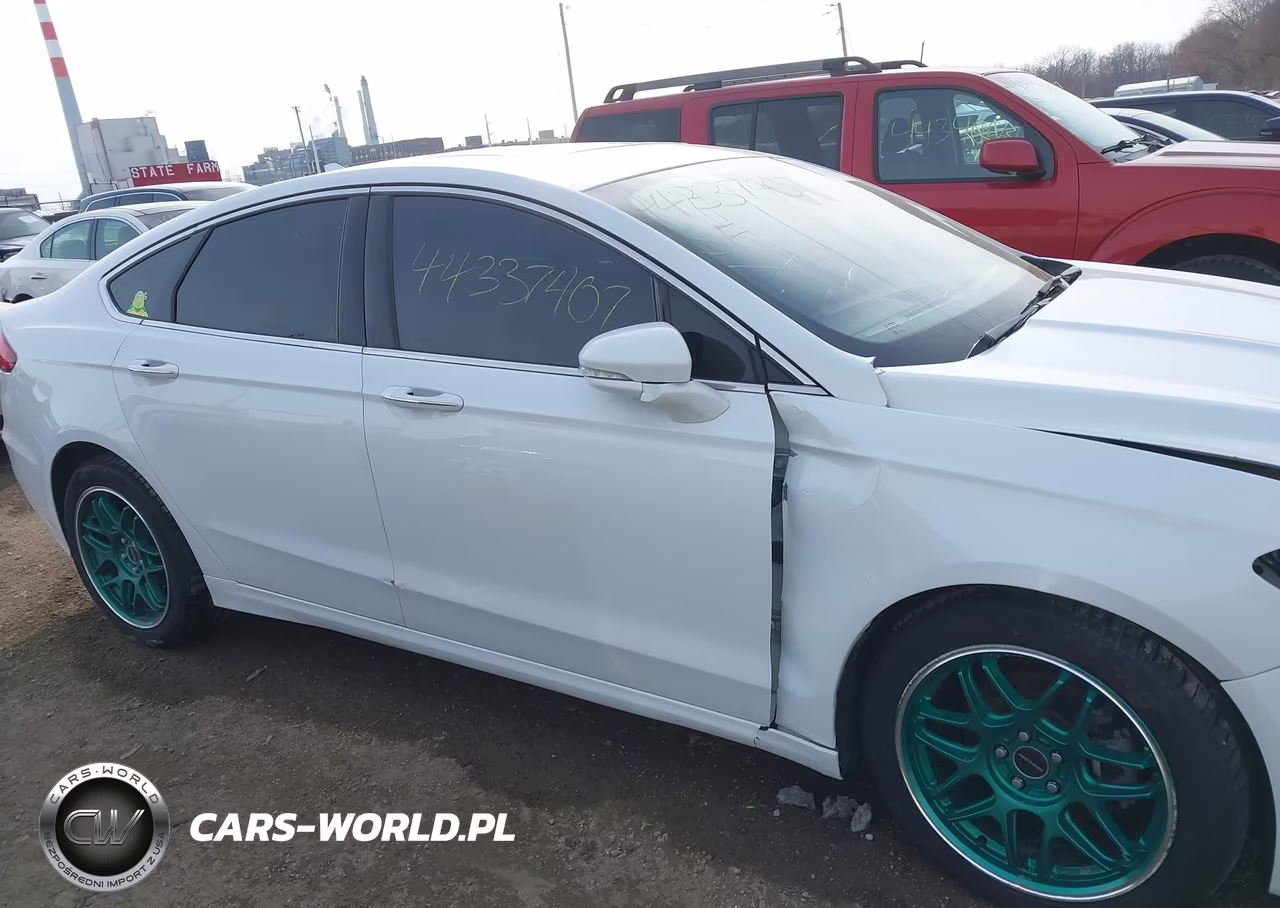 2020 Ford Fusion Titanium VIN:3FA6P0K99LR193051 - 14