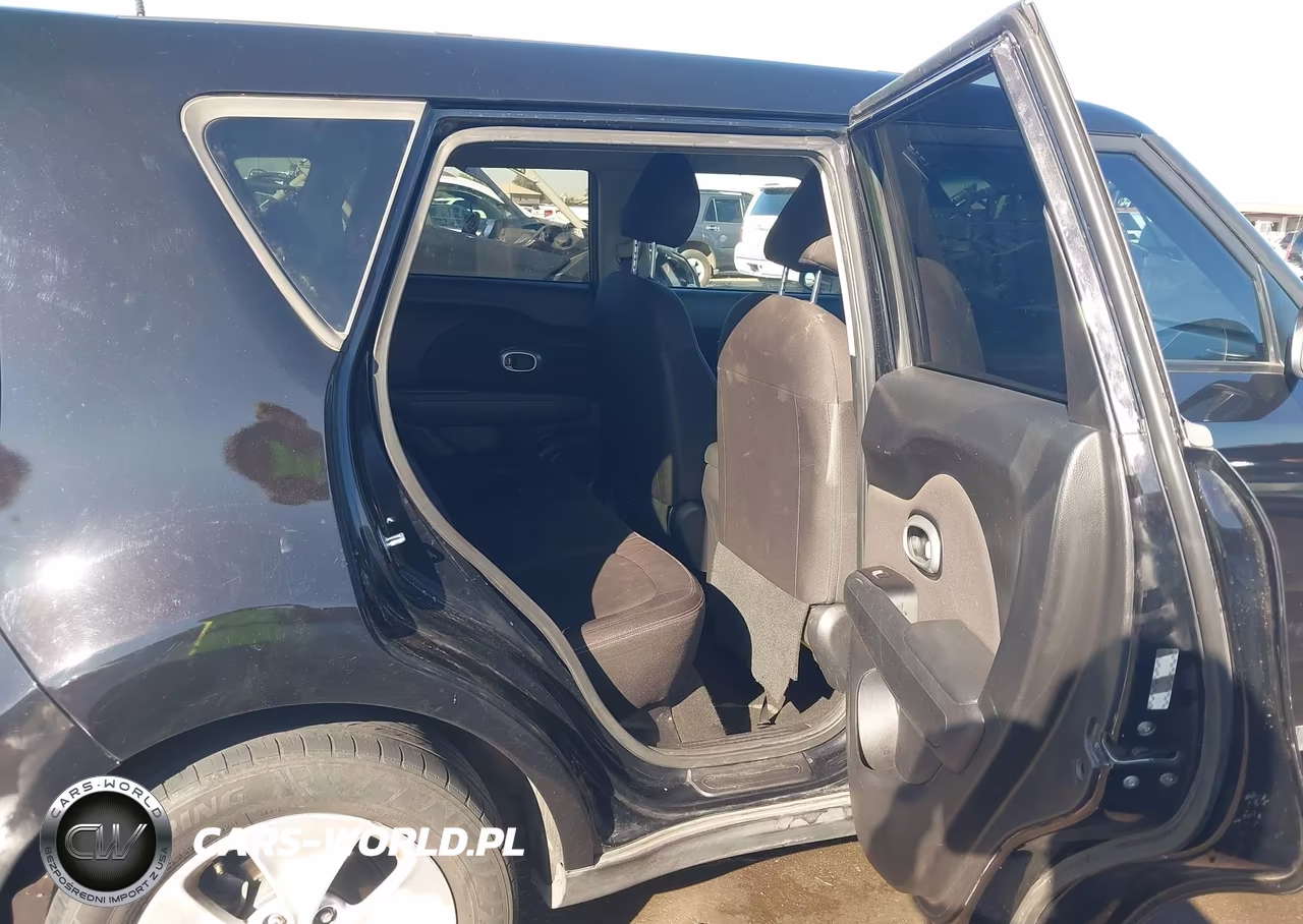 2016 Kia Soul VIN:KNDJN2A28G7318256 - 8