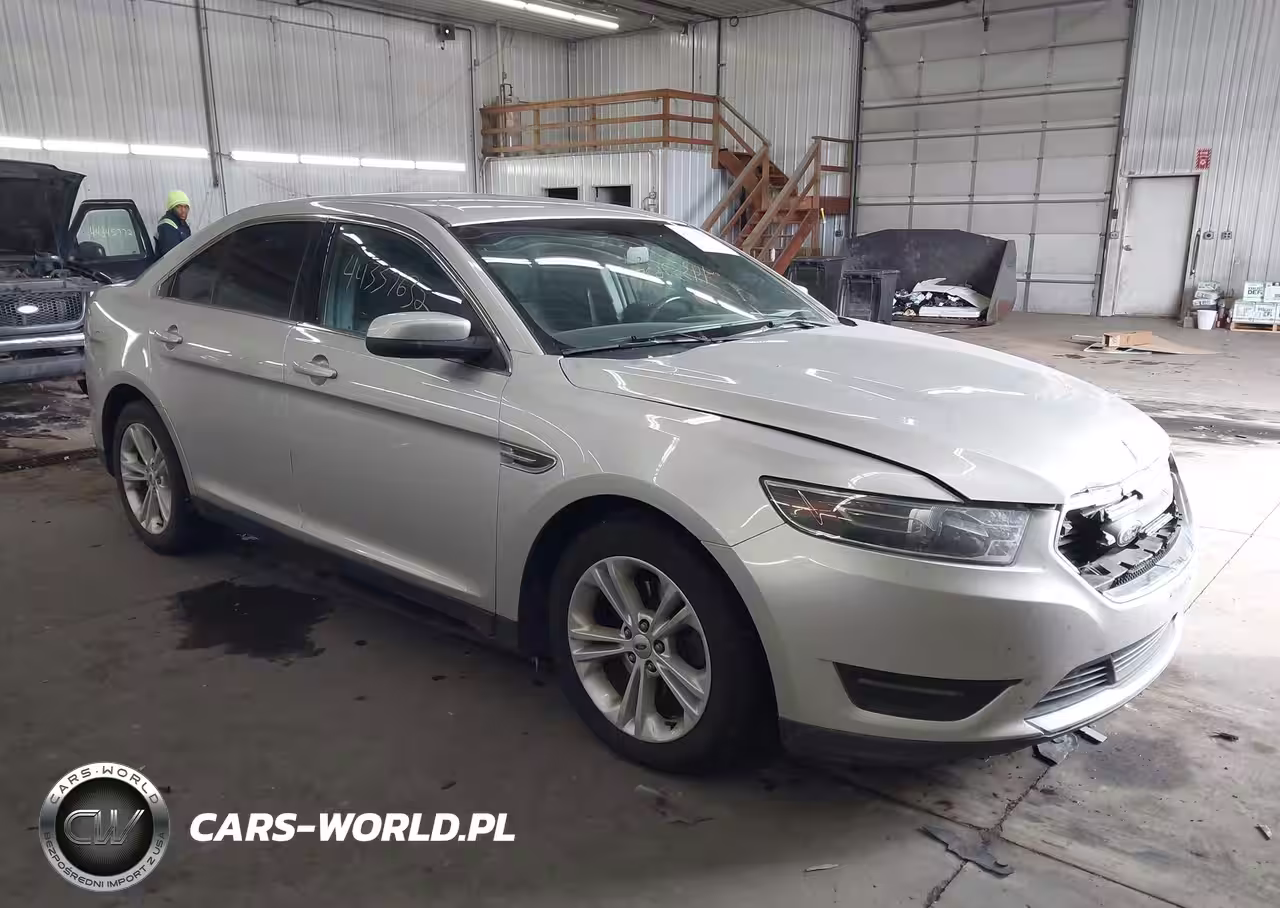 2015 Ford Taurus Sel