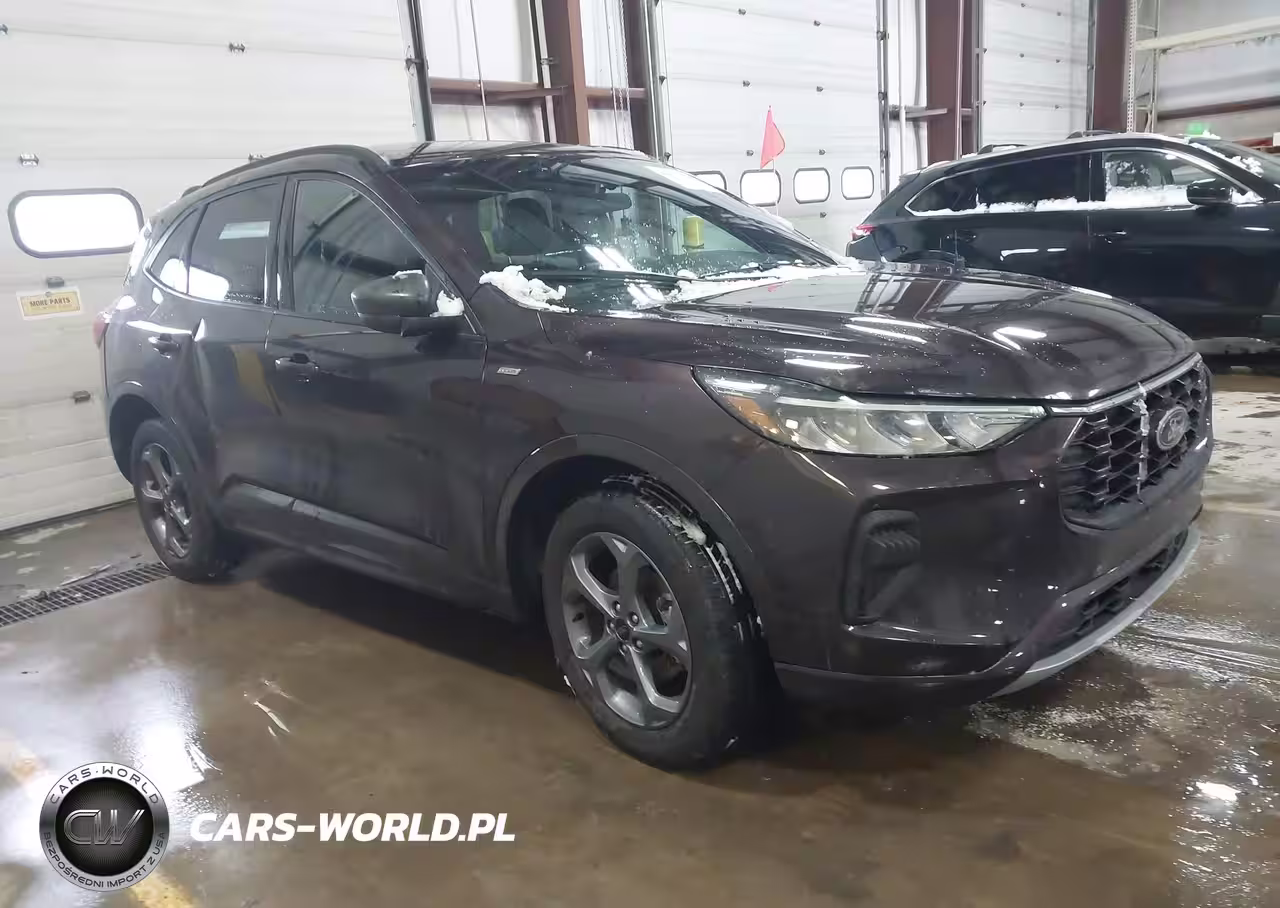 2023 Ford Escape St-Line