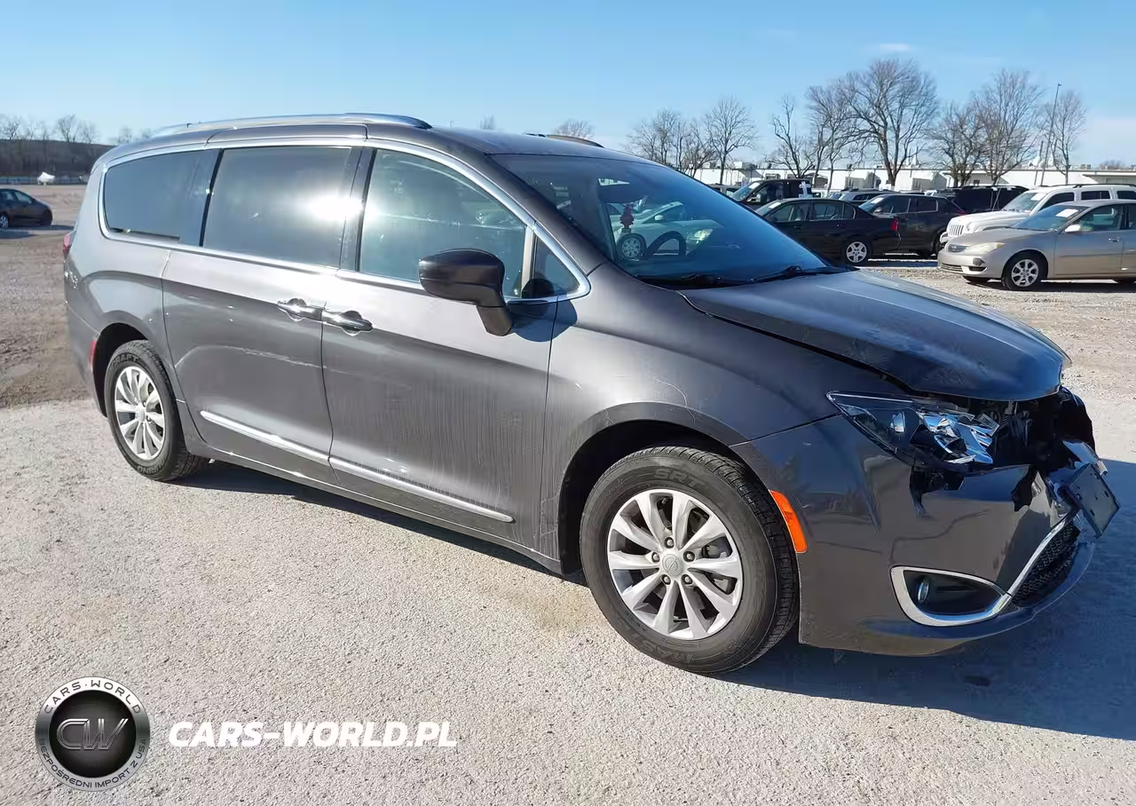 2019 Chrysler Pacifica Touring L