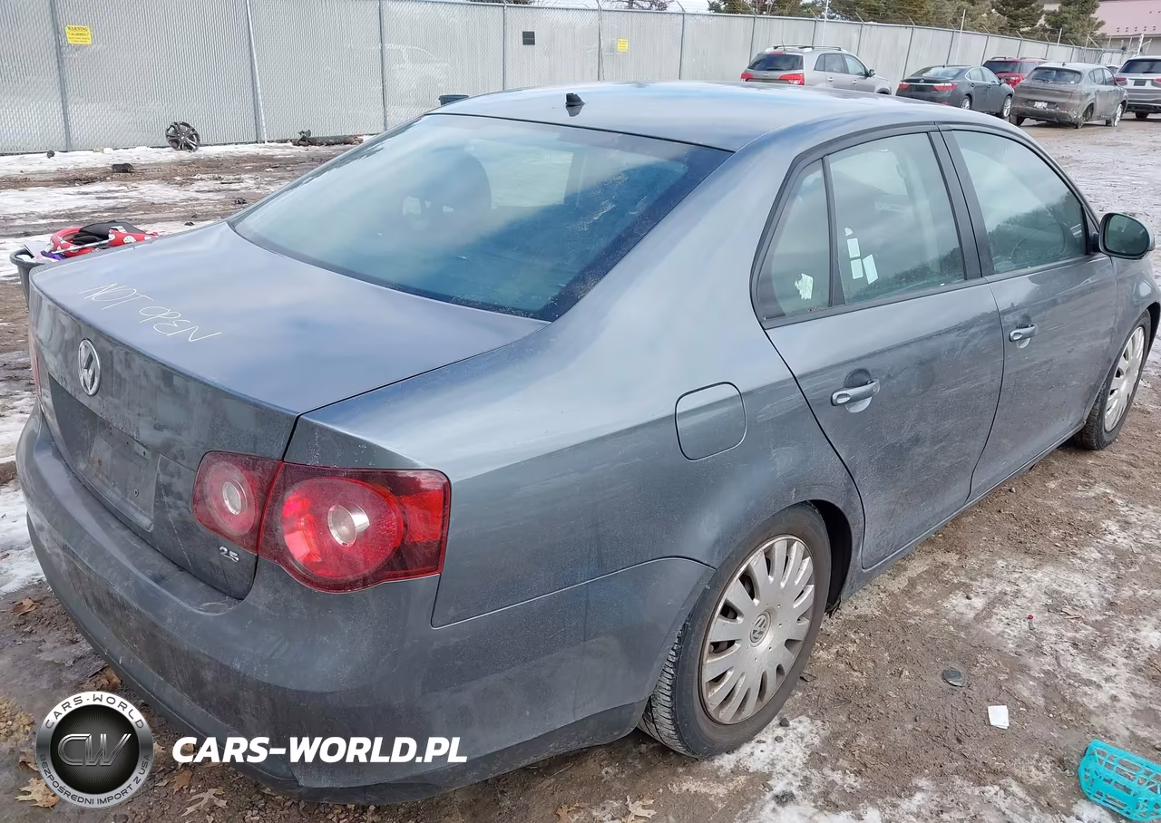 2009 Volkswagen Jetta S VIN:3VWJM71K99M083257 - 4
