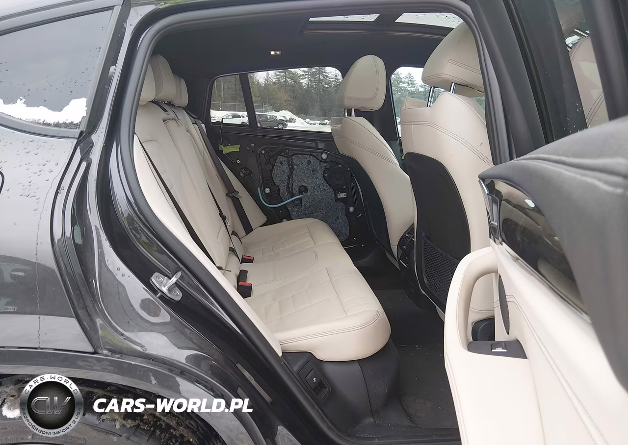 2019 BMW X4 M40I VIN:5UXUJ5C52KLJ64126 - 8