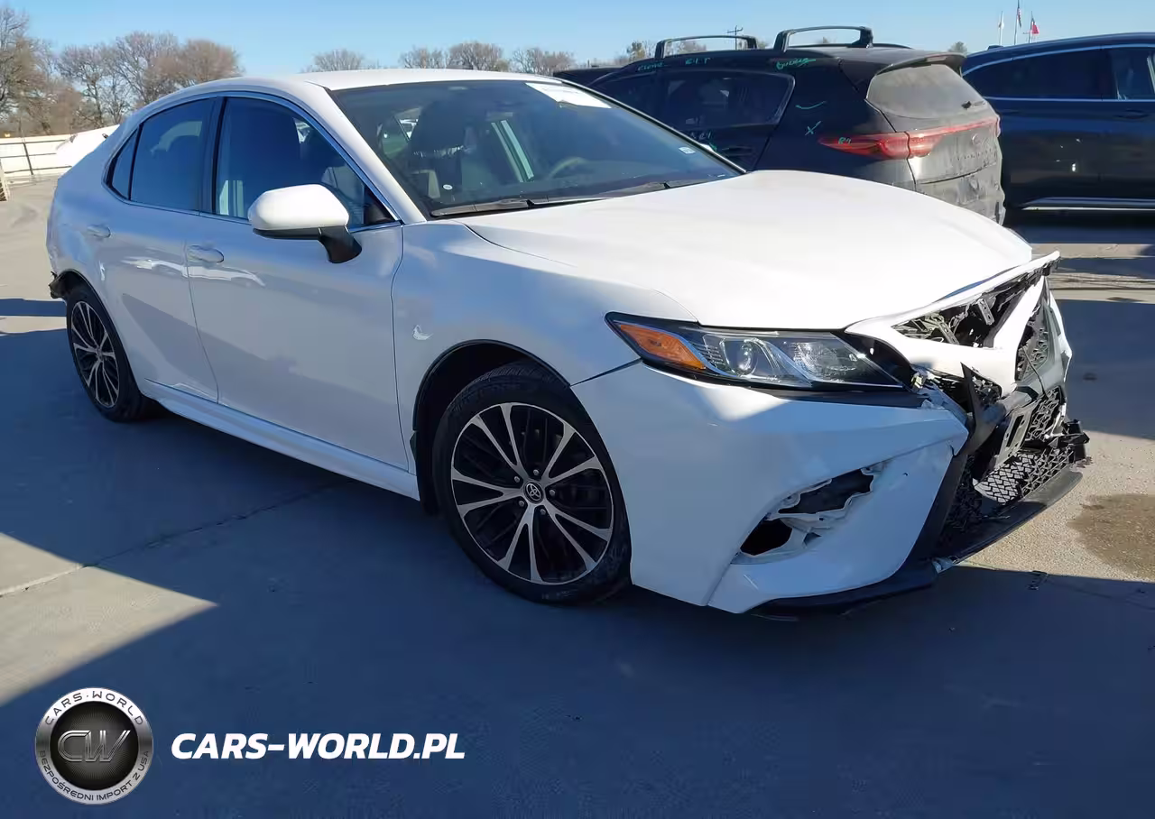 2020 Toyota Camry Se