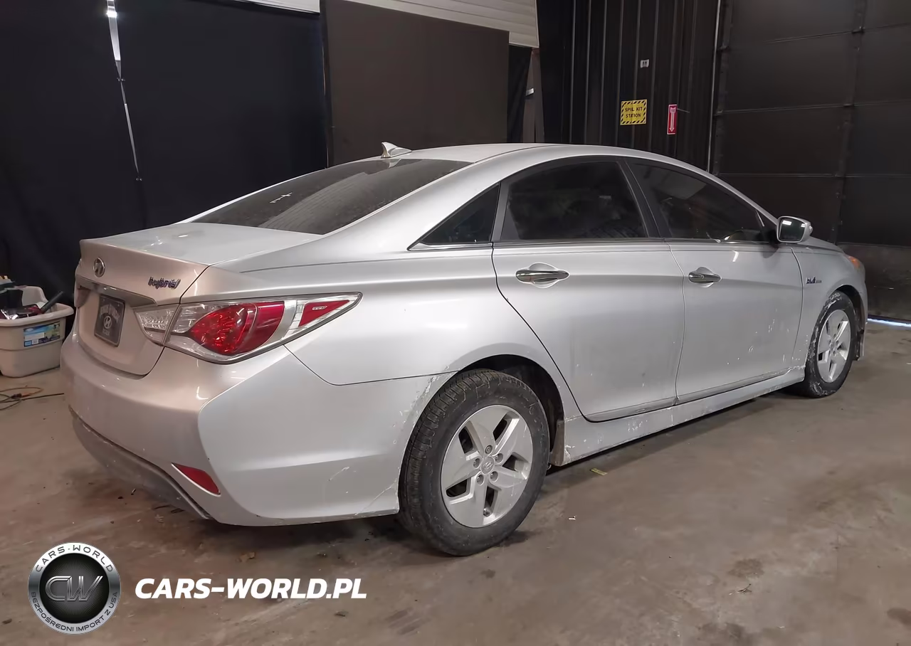 2012 Hyundai Sonata Hybrid VIN:KMHEC4A49CA060908 - 4