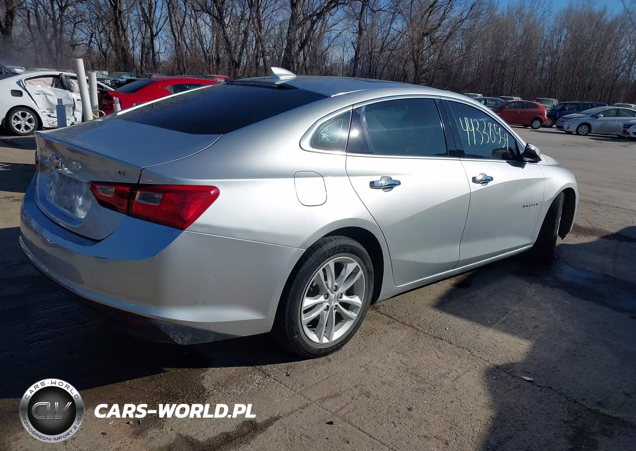 2018 Chevrolet Malibu Lt VIN:1G1ZD5ST3JF150160 - 4