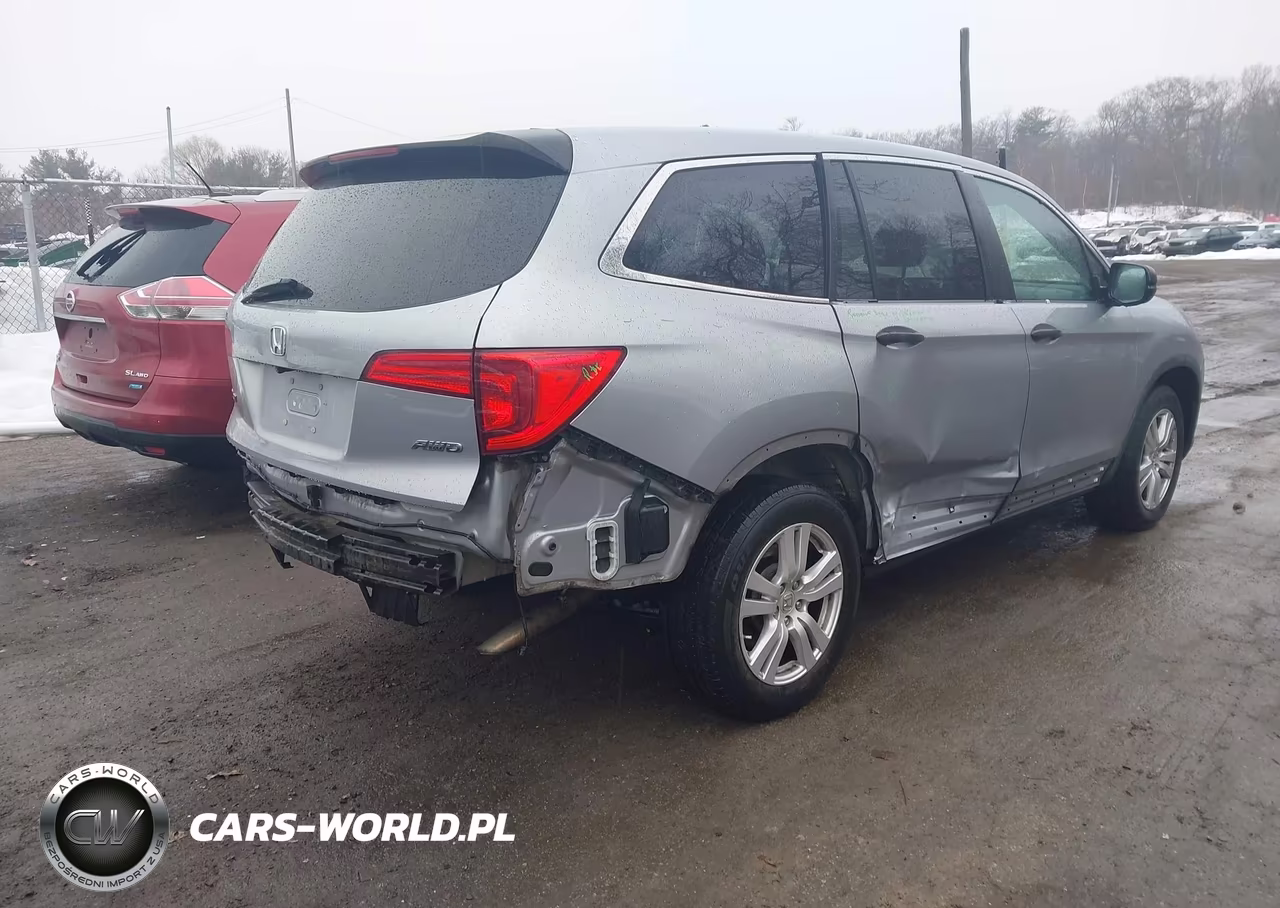 2017 Honda Pilot Lx VIN:5FNYF6H19HB068473 - 4