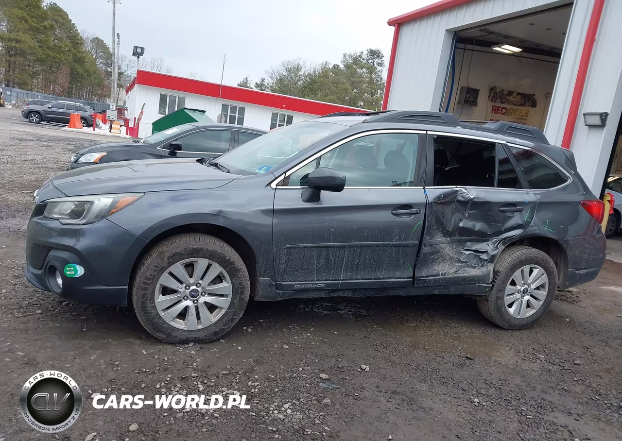 2019 Subaru Outback 2.5I Premium VIN:4S4BSAFC9K3206957 - 14