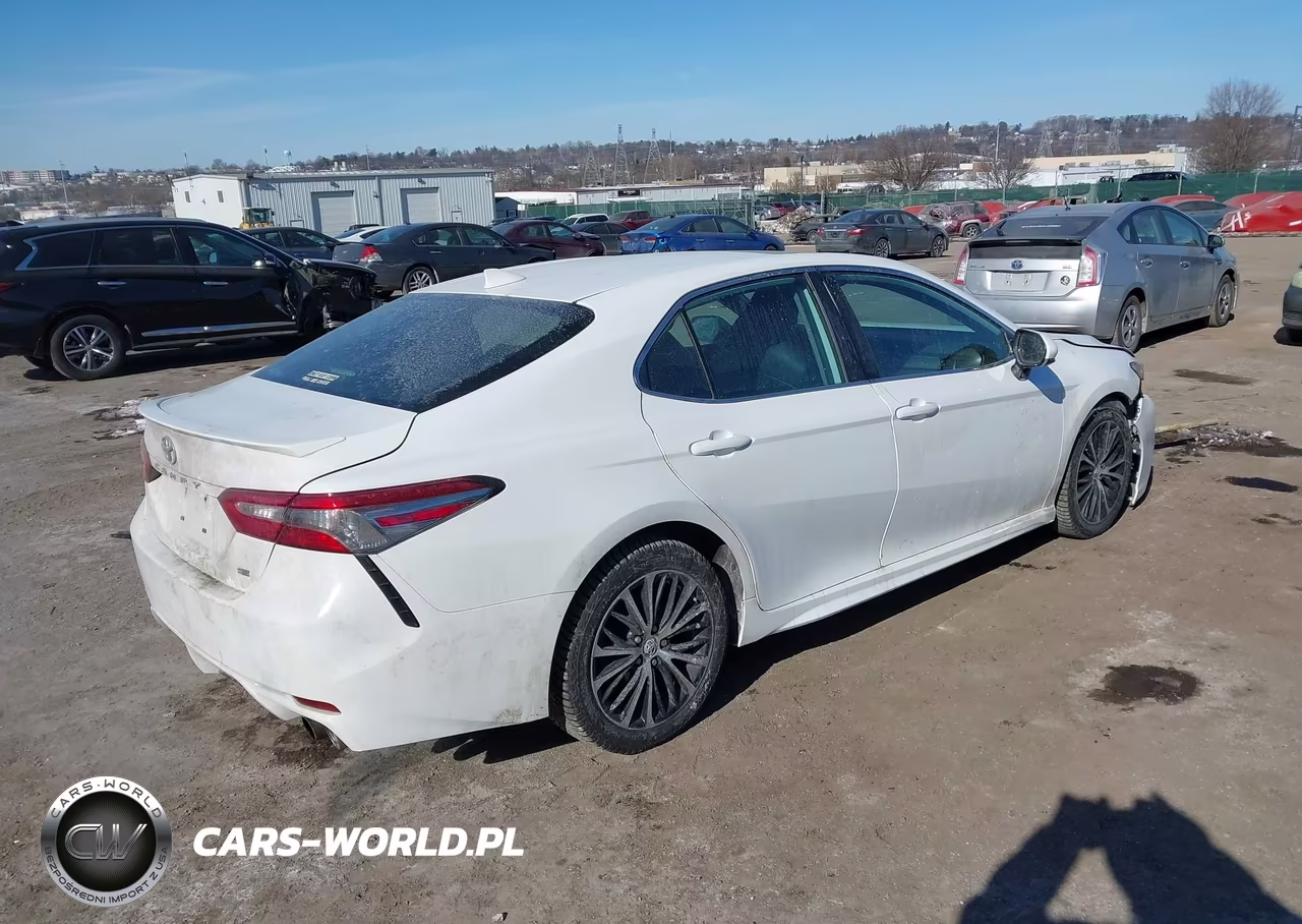 2019 Toyota Camry Se VIN:4T1B11HK9KU792805 - 4