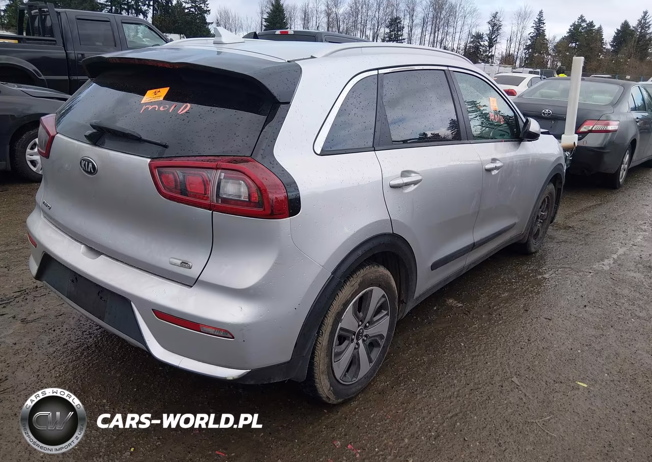 2018 Kia Niro Lx VIN:KNDCB3LC8J5158461 - 4