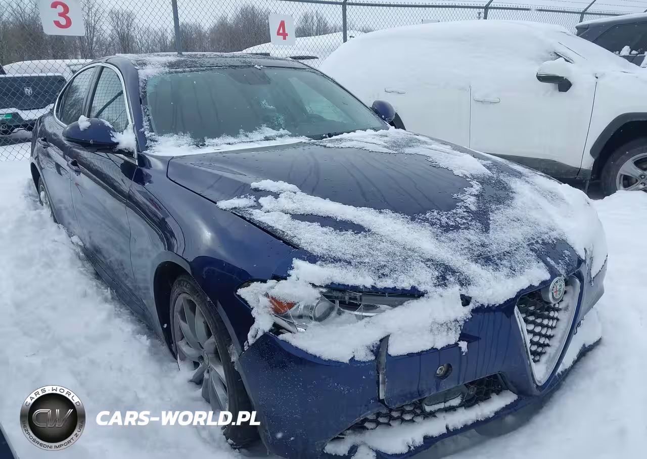 2017 Alfa Romeo Giulia Awd