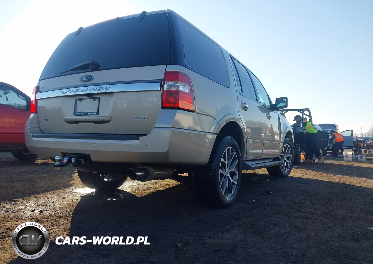 2017 Ford Expedition Xlt VIN:1FMJU1HT9HEA34235 - 4