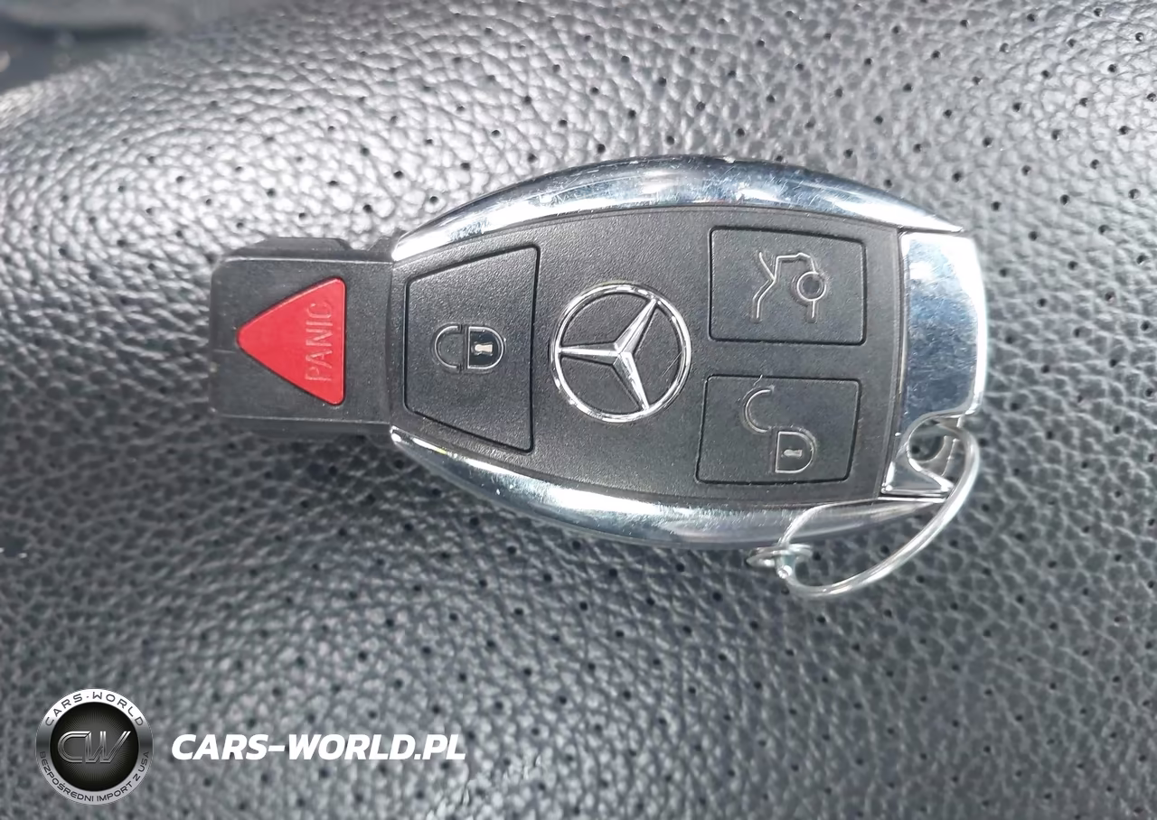 2018 Mercedes-Benz C 300 4Matic VIN:WDDWF4KB9JR422074 - 11