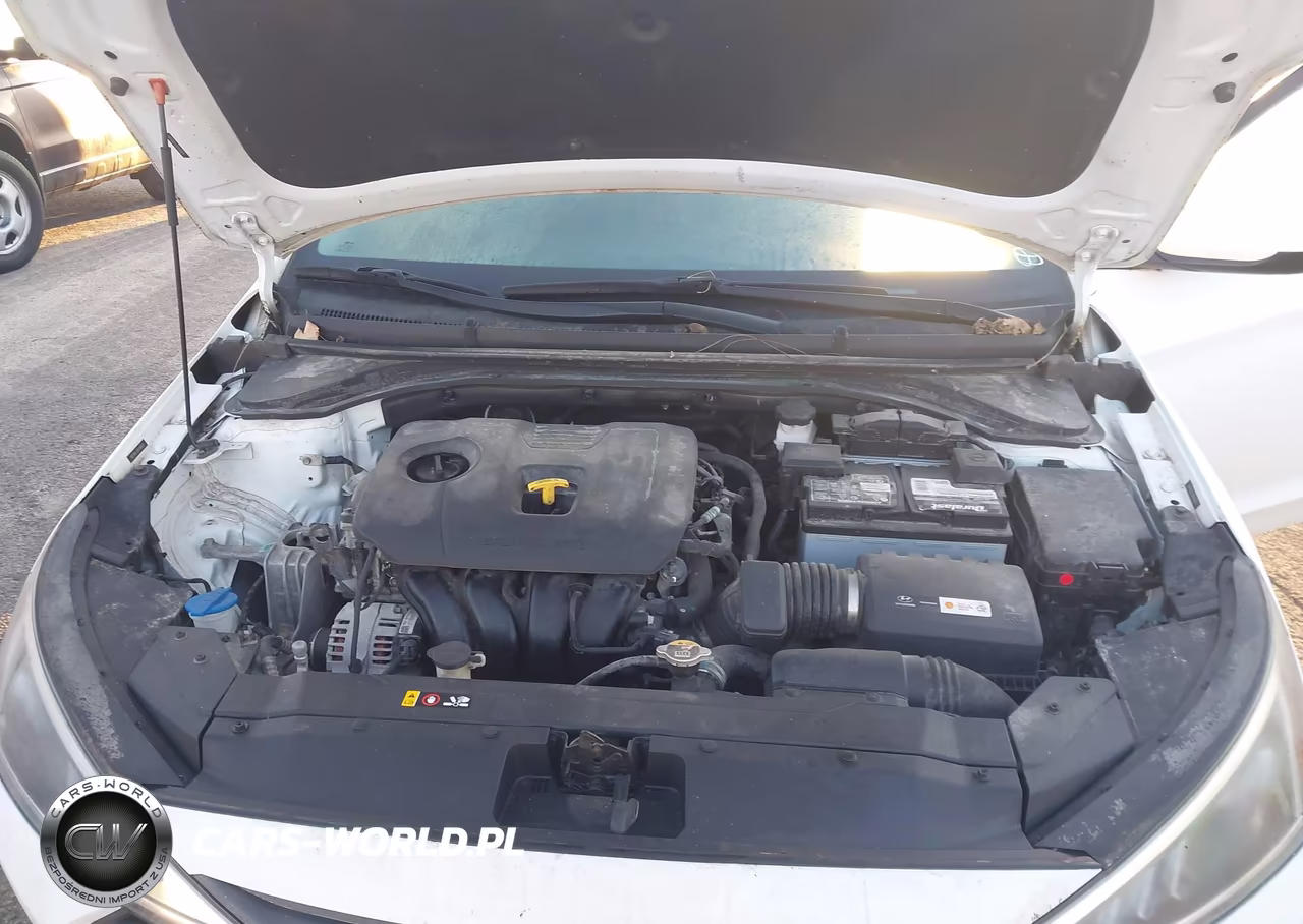 2019 Hyundai Elantra Value Edition VIN:5NPD84LF3KH458834 - 10