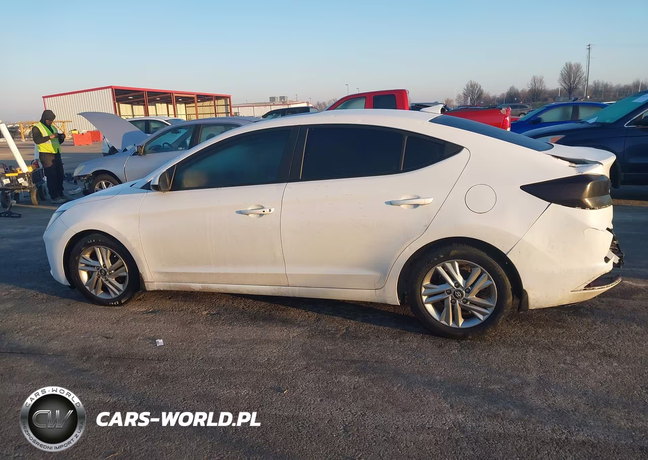 2019 Hyundai Elantra Value Edition VIN:5NPD84LF3KH458834 - 14