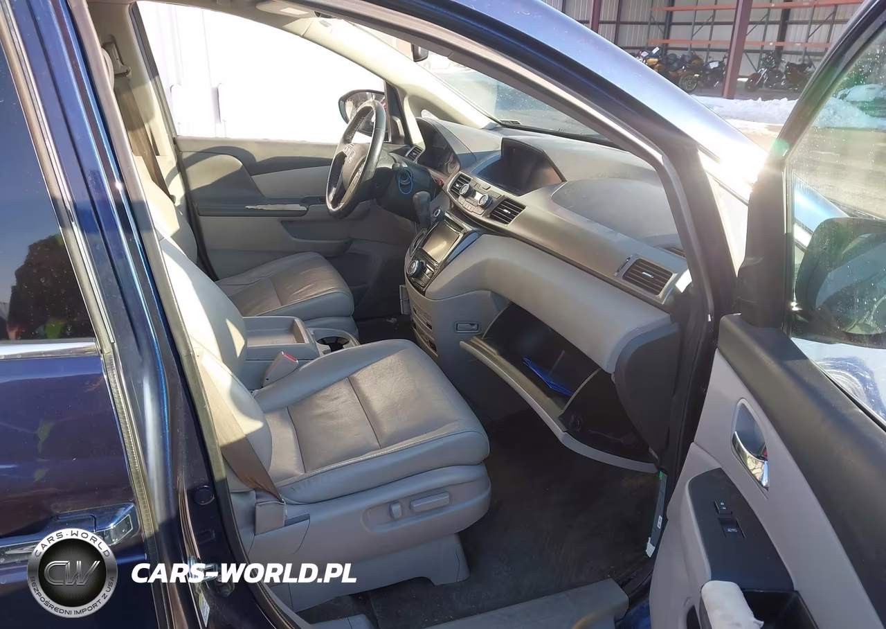 2015 Honda Odyssey Touring-Touring Elite VIN:5FNRL5H90FB048445 - 5