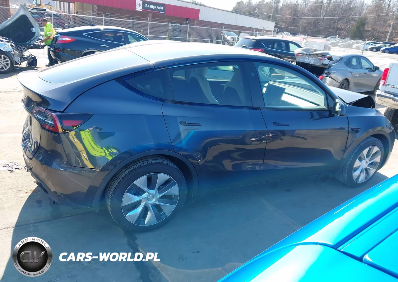 2024 Tesla Model Y Long Range Dual Motor All-Wheel Drive VIN:7SAYGDEE9RA225381 - 13