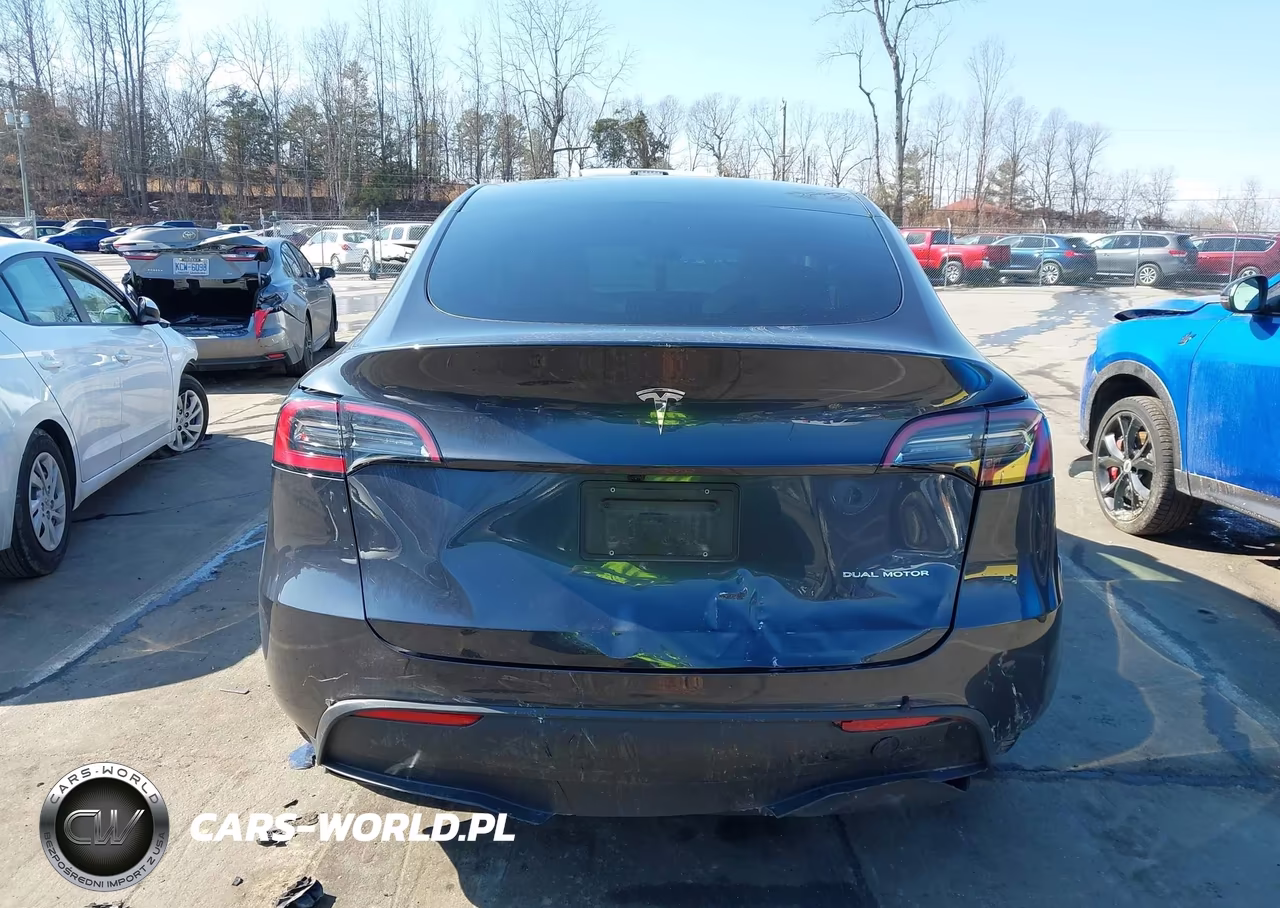 2024 Tesla Model Y Long Range Dual Motor All-Wheel Drive VIN:7SAYGDEE9RA225381 - 16