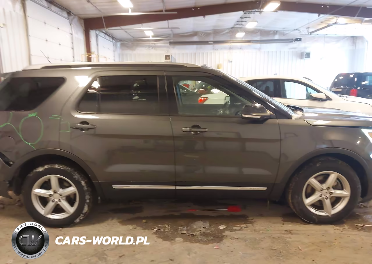 2018 Ford Explorer Xlt VIN:1FM5K7D80JGB98429 - 13
