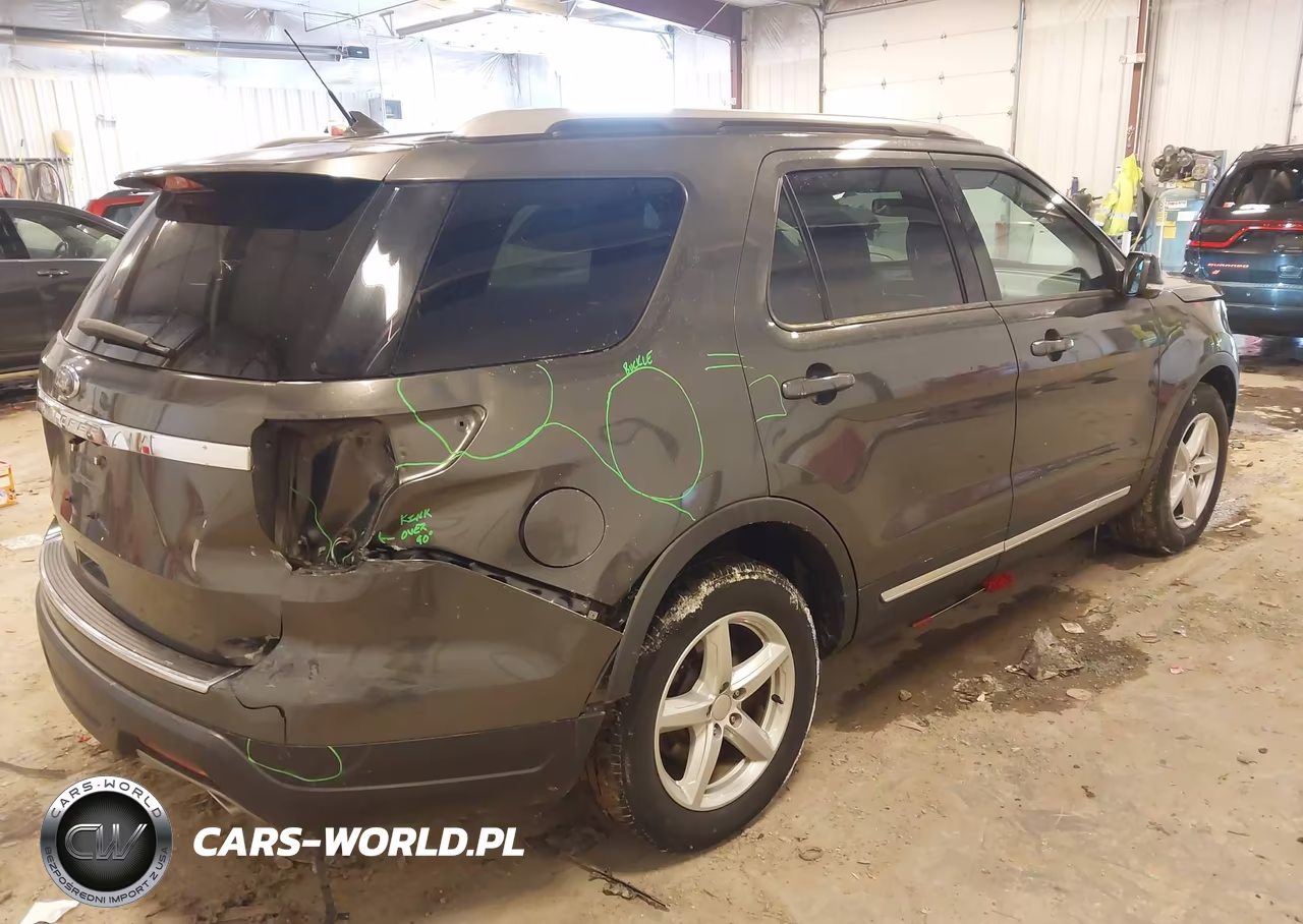 2018 Ford Explorer Xlt VIN:1FM5K7D80JGB98429 - 4