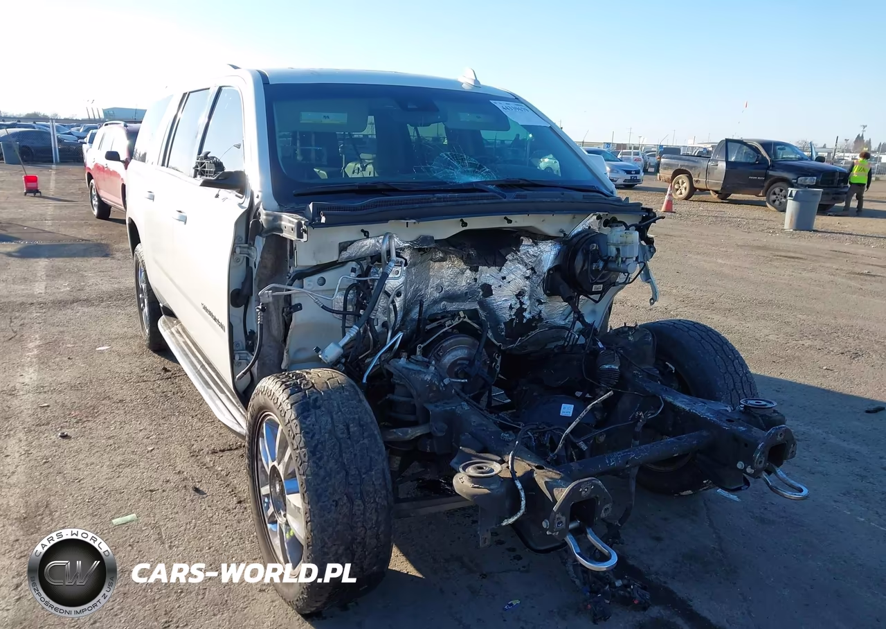 2015 Chevrolet Suburban 1500 Lt – zdjęcie 1 z 15