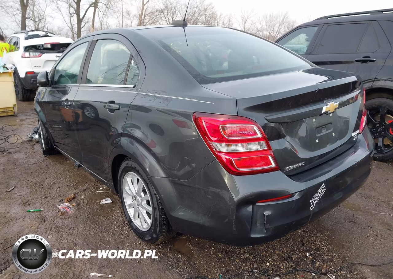 2019 Chevrolet Sonic Lt Auto VIN:1G1JD5SB5K4119249 - 3