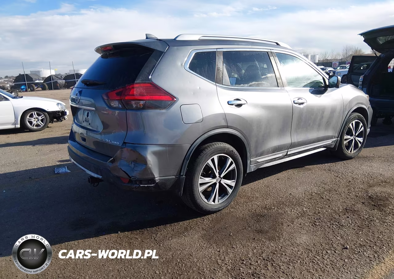2017 Nissan Rogue Sl VIN:5N1AT2MV0HC746838 - 4