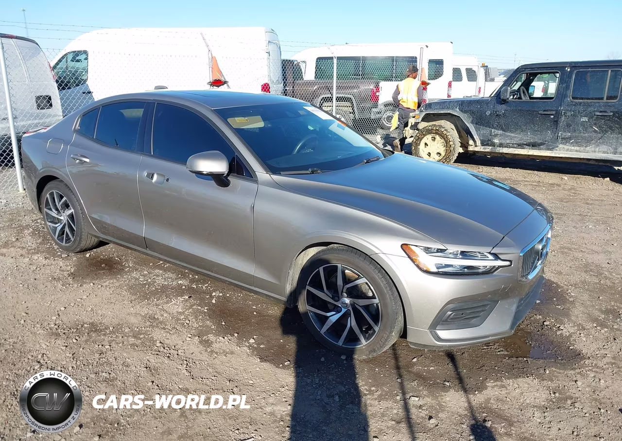 2019 Volvo S60 T5 Momentum