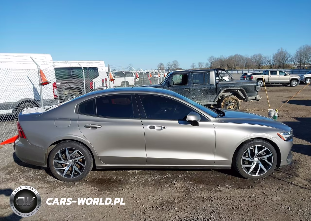 2019 Volvo S60 T5 Momentum VIN:7JR102FK3KG006444 - 13
