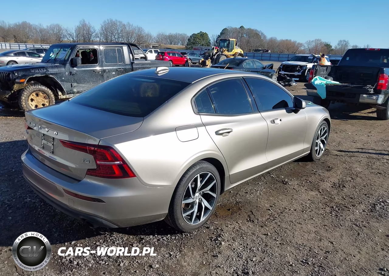 2019 Volvo S60 T5 Momentum VIN:7JR102FK3KG006444 - 4