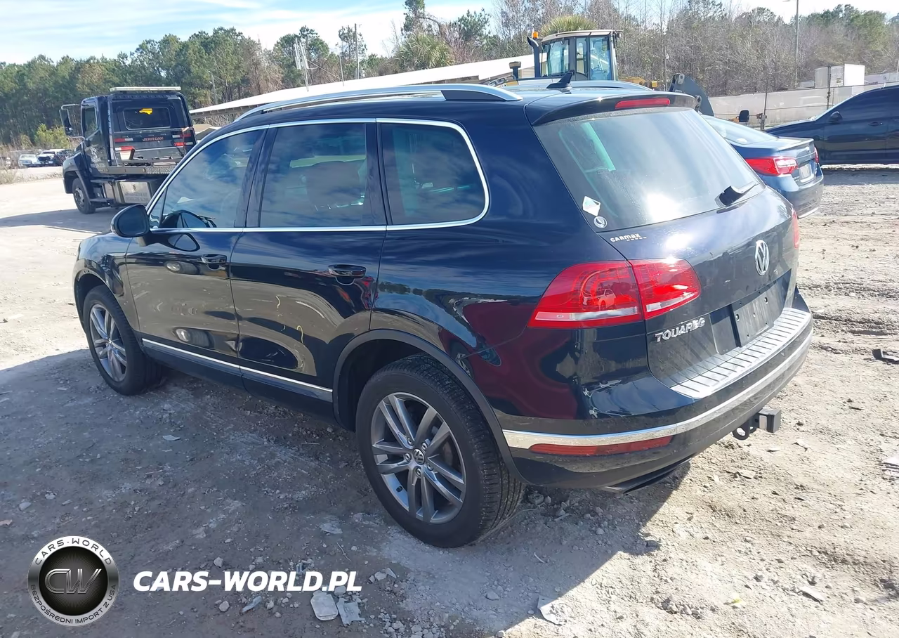 2016 Volkswagen Touareg Vr6 Lux VIN:WVGEF9BP5GD011156 - 3