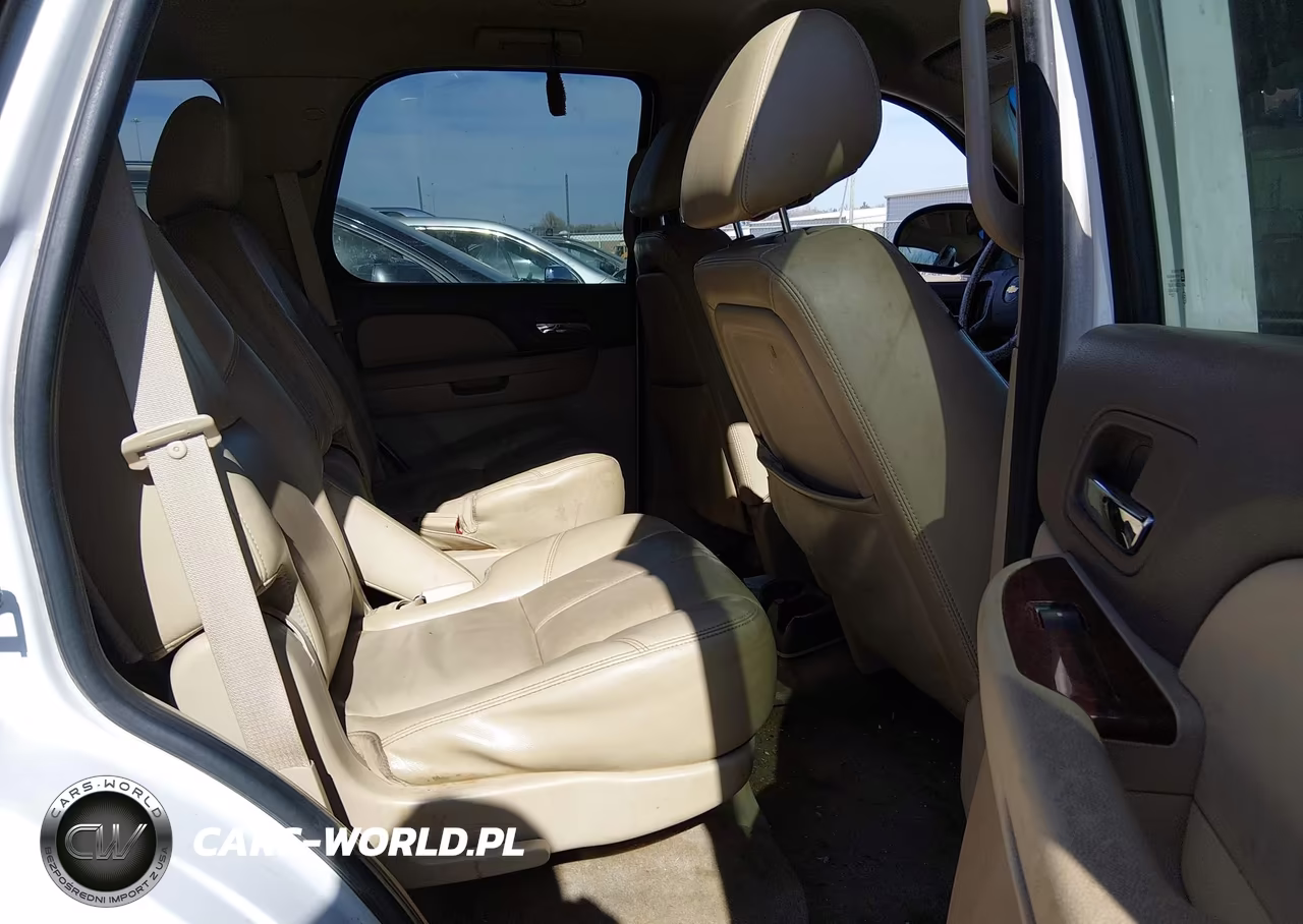 2011 Chevrolet Tahoe Lt VIN:1GNSCBE01BR120268 - 8