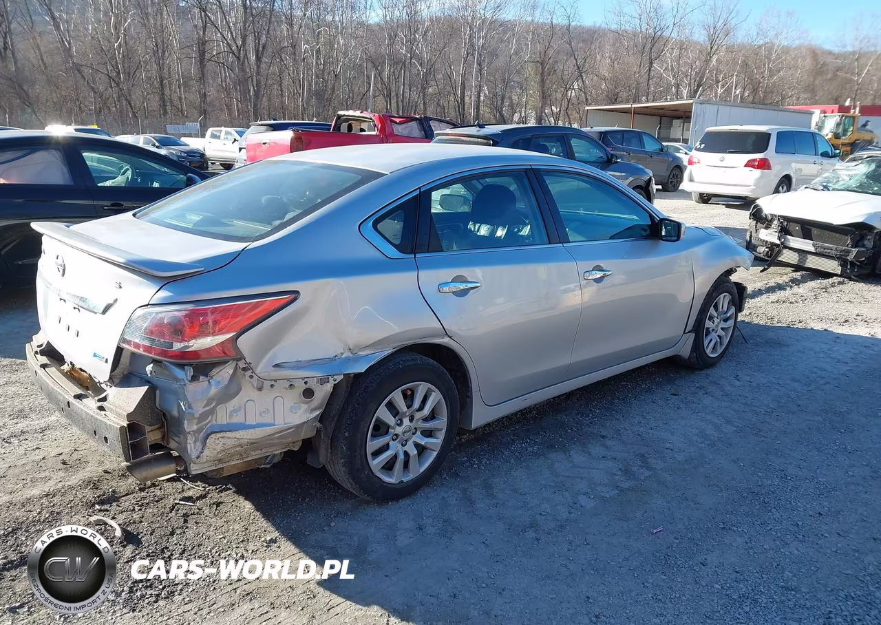 2014 Nissan Altima 2.5 S VIN:1N4AL3AP4EC120260 - 4