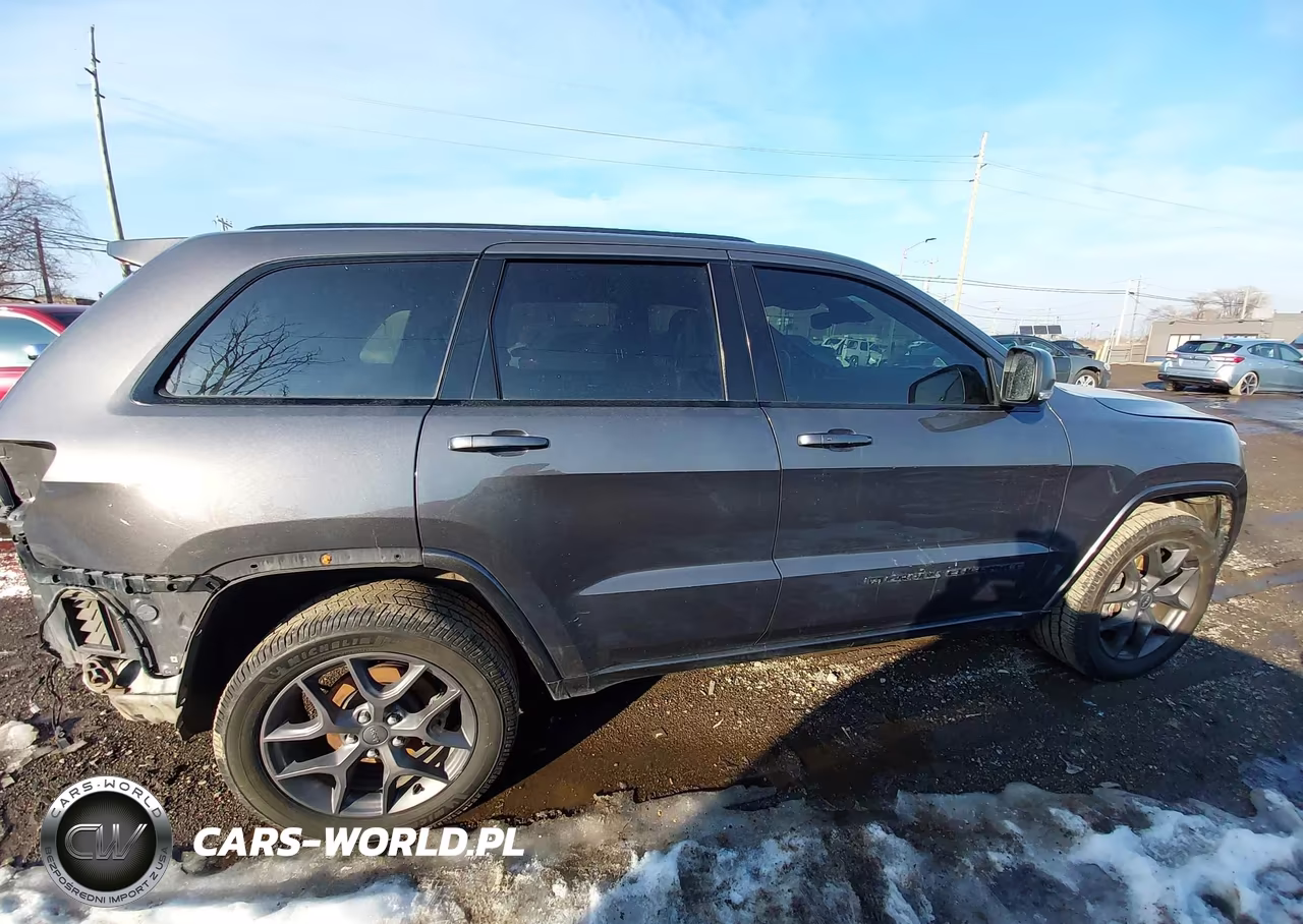 2021 Jeep Grand Cherokee 80Th Anniversary 4X4 VIN:1C4RJFBG9MC776391 - 13