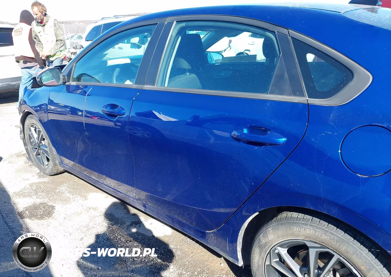 2024 Kia Forte Lxs VIN:3KPF24AD3RE794705 - 15