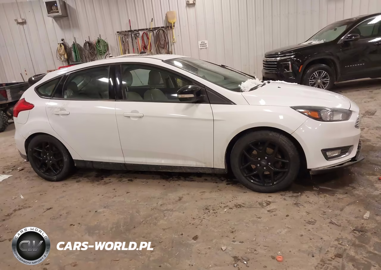 2018 Ford Focus Sel VIN:1FADP3M2XJL263161 - 13