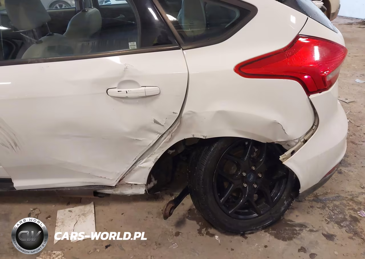 2018 Ford Focus Sel VIN:1FADP3M2XJL263161 - 6