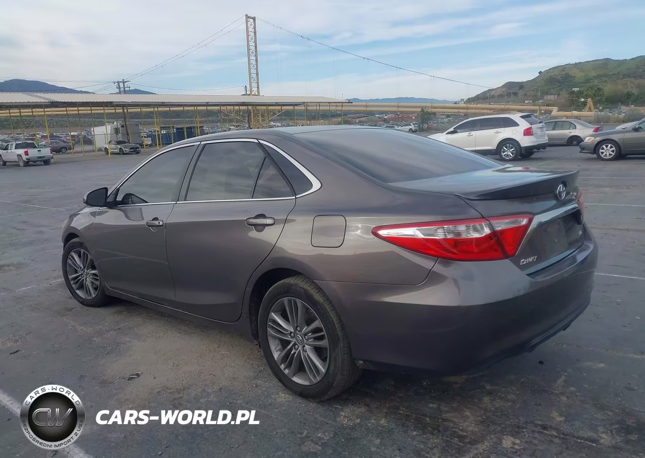2017 Toyota Camry Se VIN:4T1BF1FK7HU286127 - 3
